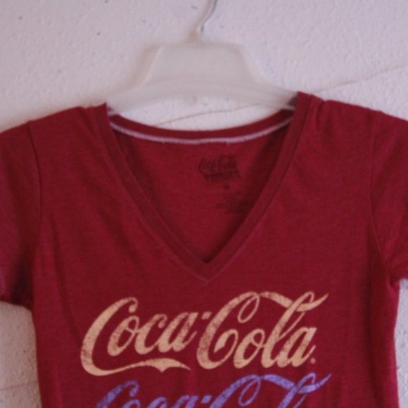 Women's Coca Cola Graphic Tee size M - Picture 4 of 6